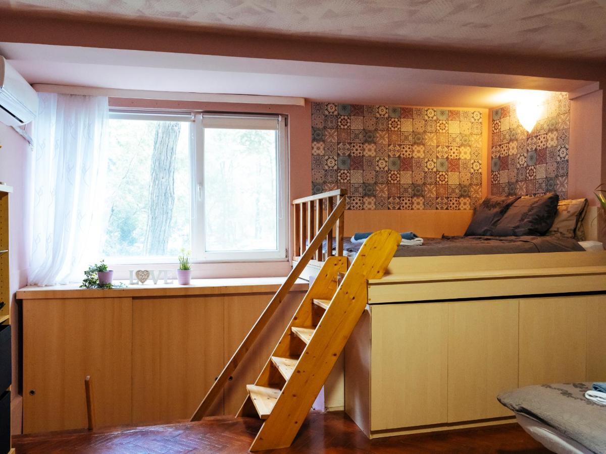 Woody - Cozy&Quiet Place near Moghioros Park Bucarest Exterior foto